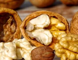 Грецький горіх Клішківський купити