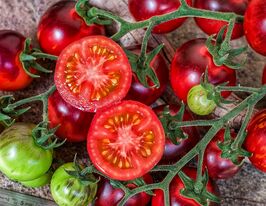 Томат Чорна полуниця (Black Strawberry)купити